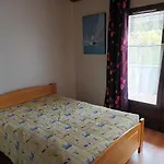Maison Bord De Mer, Dans Impasse Au Calme D'une Residence.