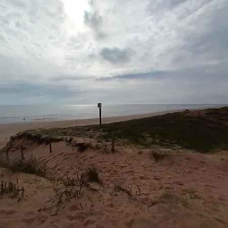 Maison Bord De Mer, Dans Impasse Au Calme D'une Residence. Notre-Dame-de-Monts