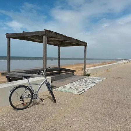 別荘 Maison Bord De Mer, Dans Impasse Au Calme D'une Residence. *