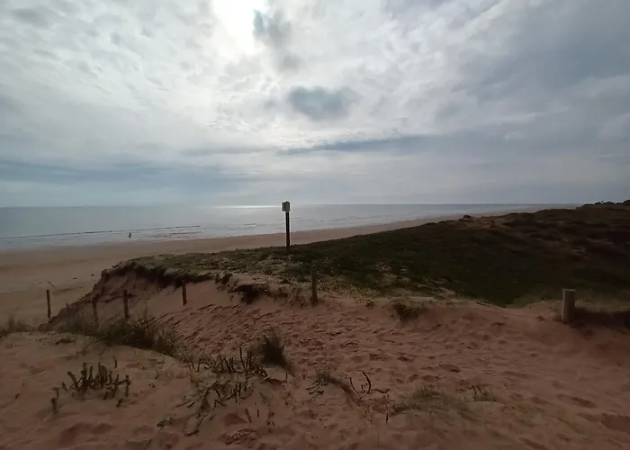 Maison Bord De Mer, Dans Impasse Au Calme D'une Residence. نوتر دام دي مونتس